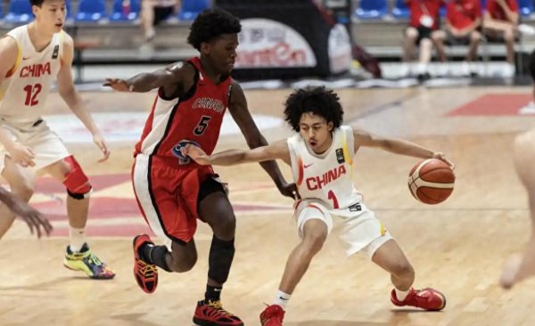 广信配资 世界杯开门黑！中国男篮U19：3名混血球员也白搭 中国戈贝尔8盖帽
